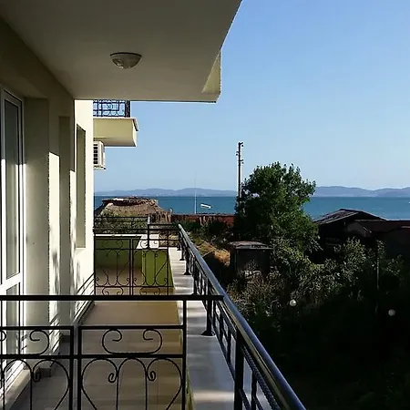 Andrianna פומורי
